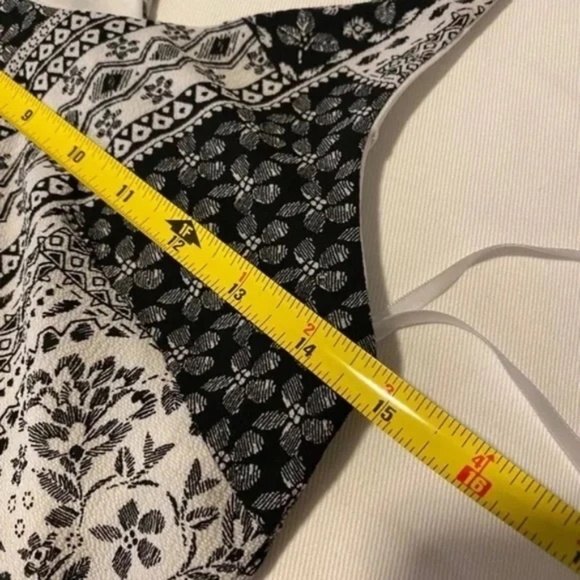 B. Darlin Womens Sleeveless Summer Mini Dress. Black/White. Size 1/2. Cute. - Picture 5 of 6